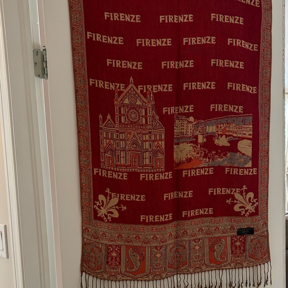Pashmina Rocco